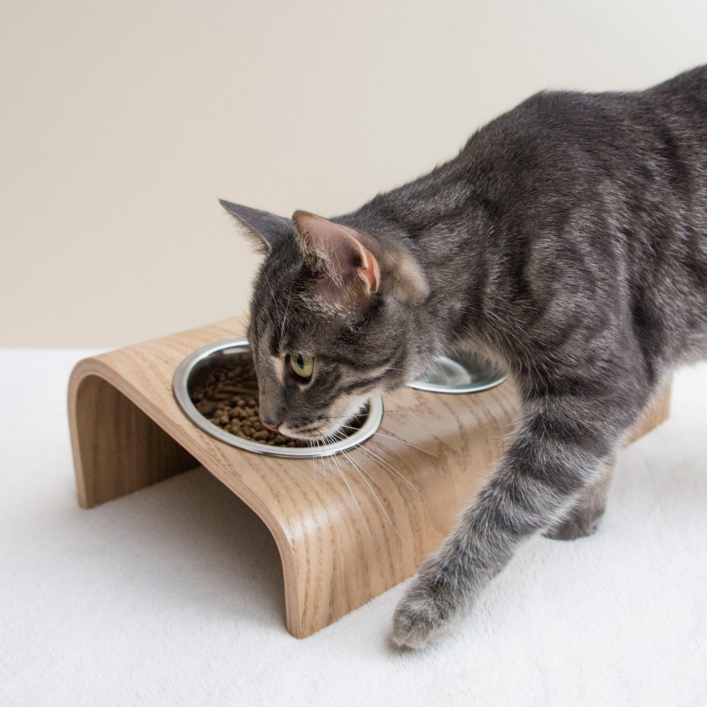 Wooden Elevated Cat and Dog Bowl Stand with 3 Bowls